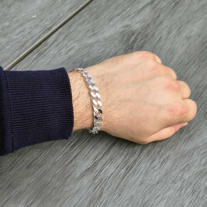 Hopeinen panssariranneketju 9,7 mm HM Koru