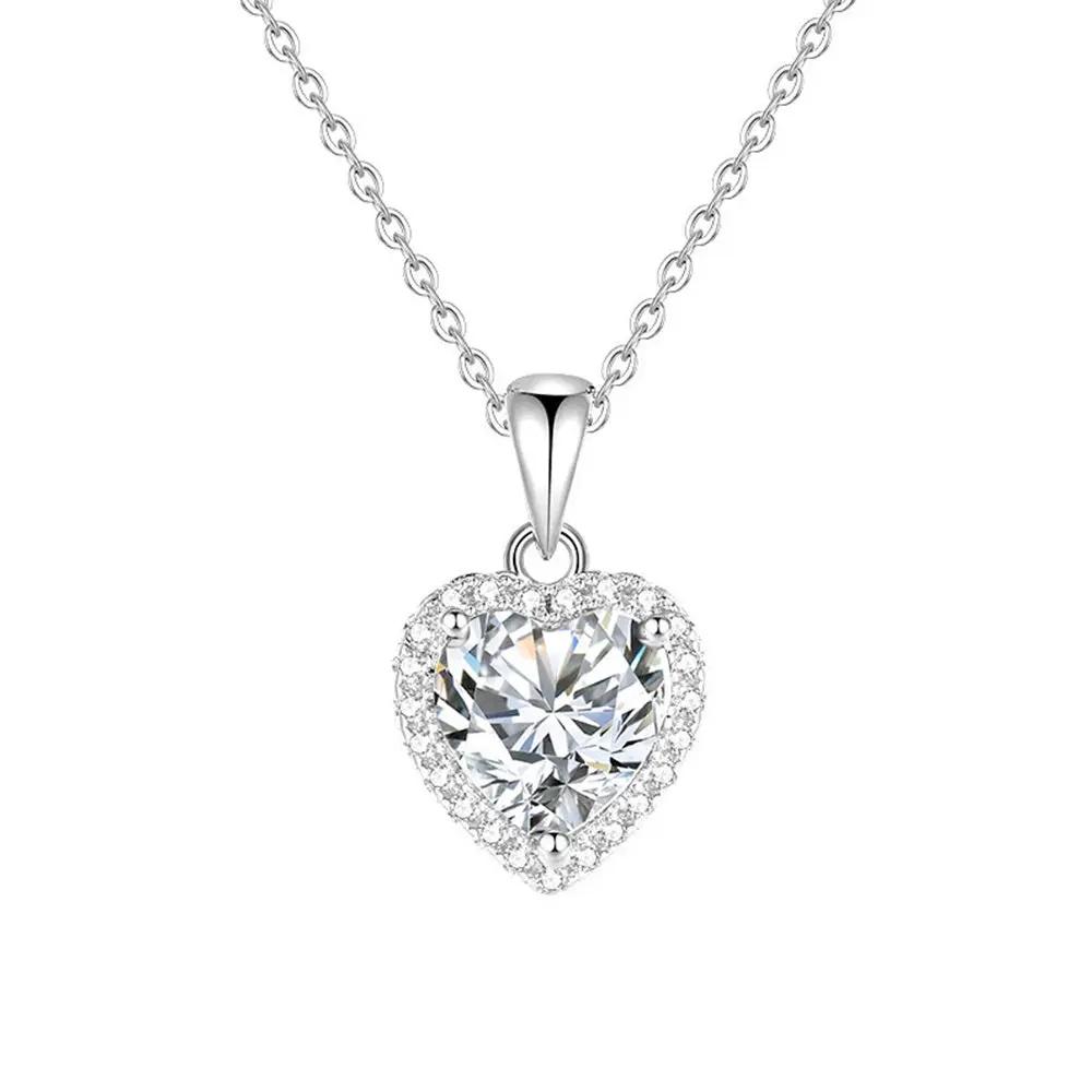 Hopeinen sydänriipus halo kirkas HM Koru