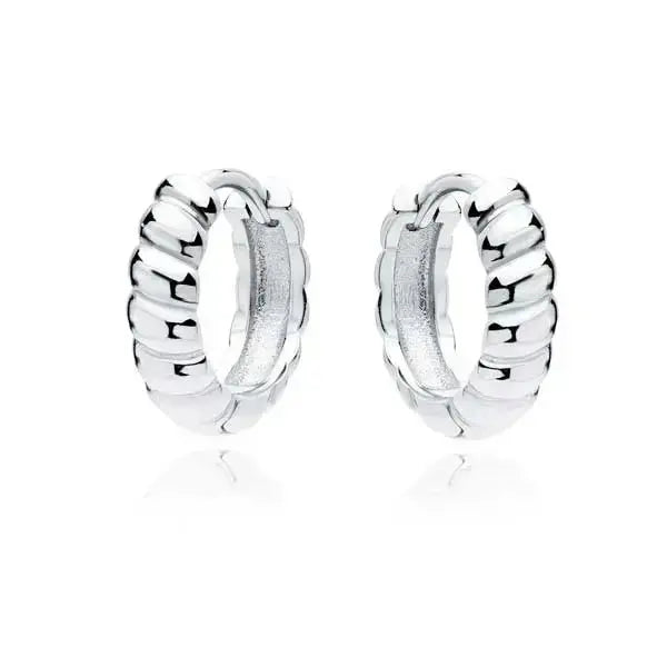 Hopeiset korvarenkaat kierrekuviolla - hopeakorvakorut