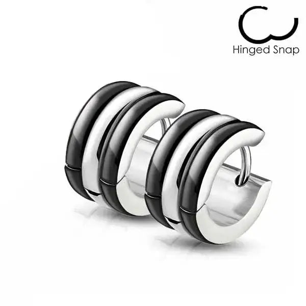 Korvarenkaat teräs mustat raidat 7 x 13 mm - teräskorvakorut