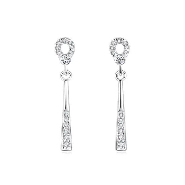 Hopeiset roikkuvat korvakorut sirot riipukset