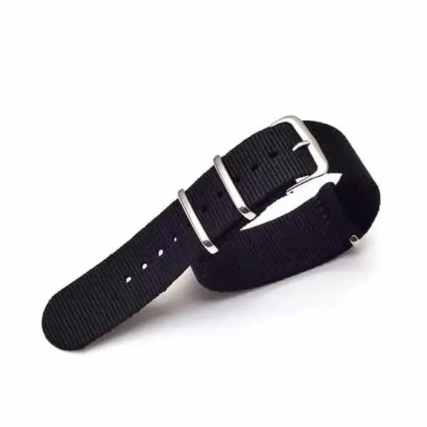 Sisu nato-ranneke musta