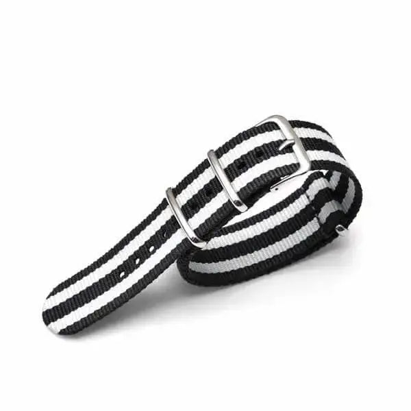 Sisu nato-ranneke musta-valko-raidallinen