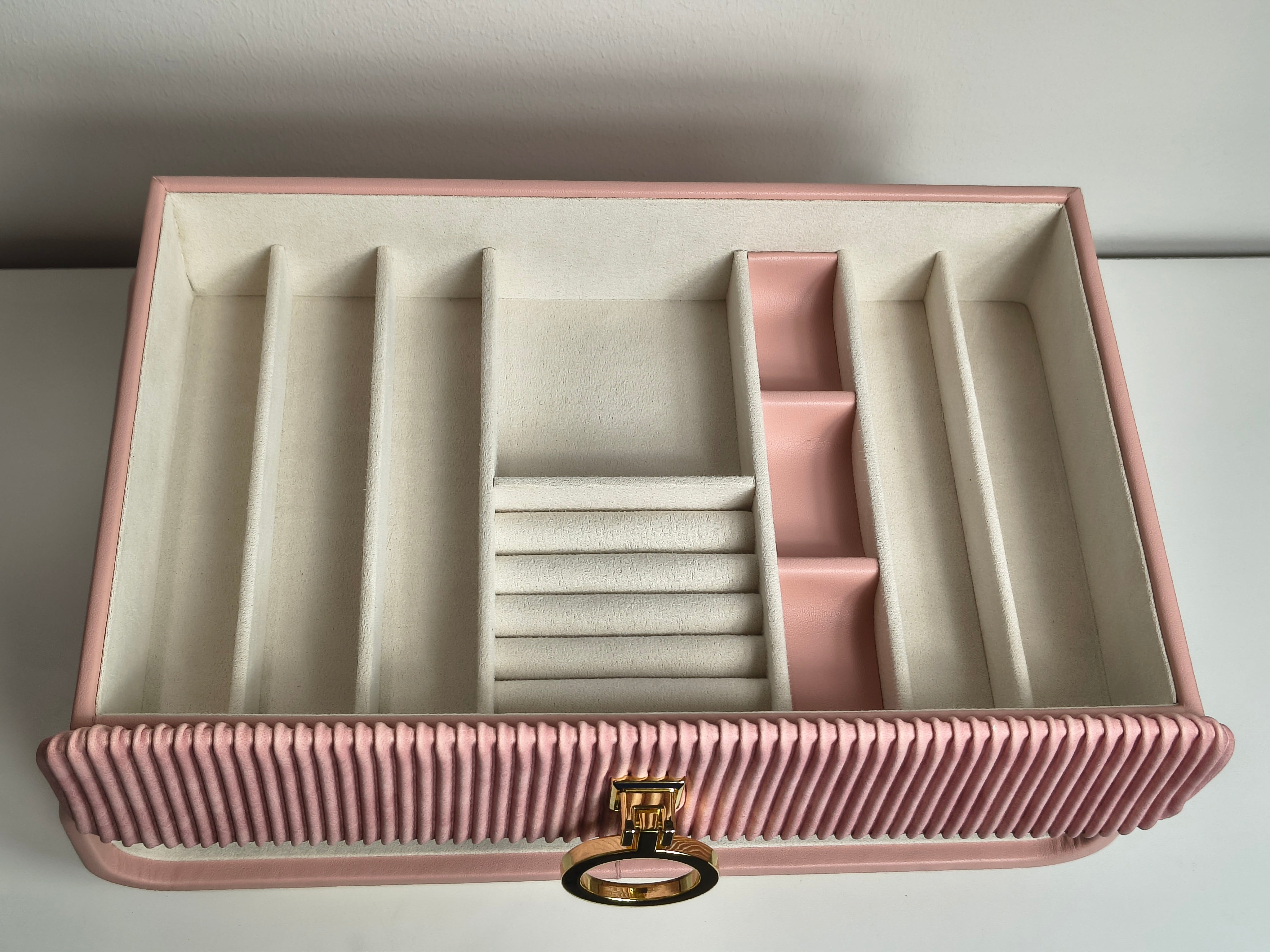 Jewelry case black Jewelry box